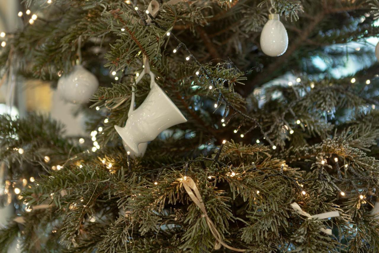 Maison Albar Hotels L'Imperator Nimes Exterior photo A bell ornament on a Christmas tree