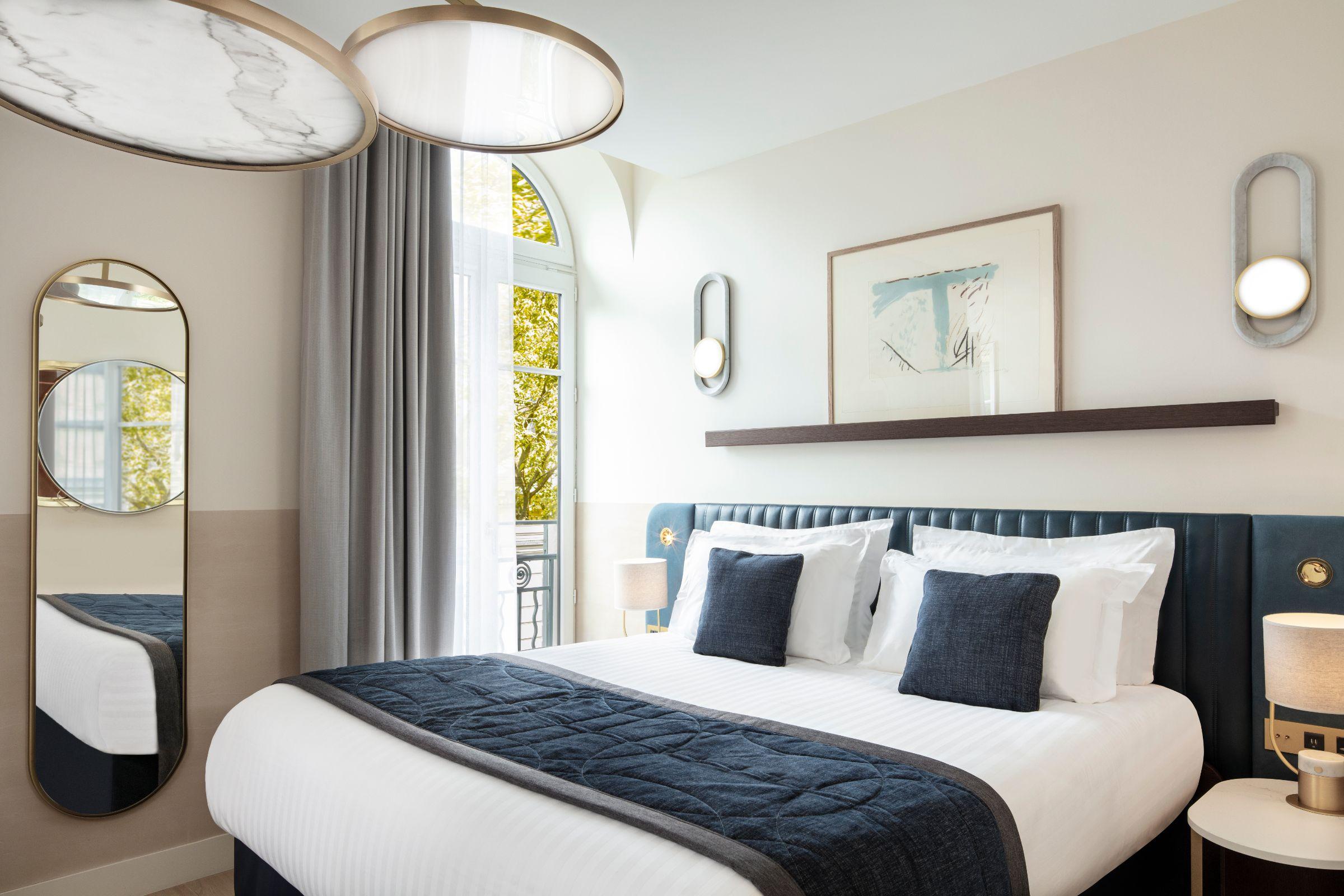 Maison Albar Hotels L'Imperator Nimes Exterior photo A bedroom at the hotel