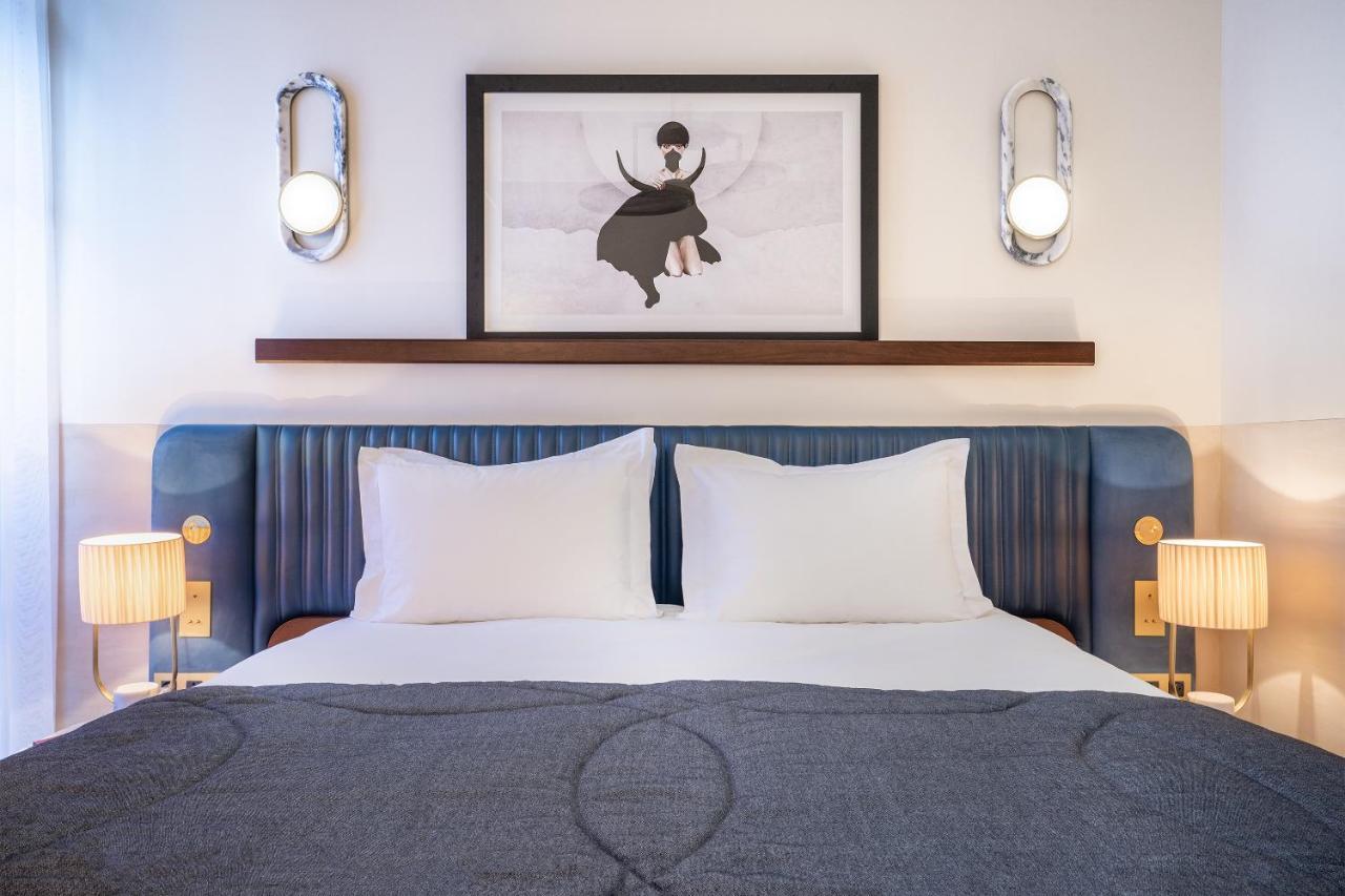 Maison Albar Hotels L'Imperator Nimes Exterior photo A bedroom at the hotel